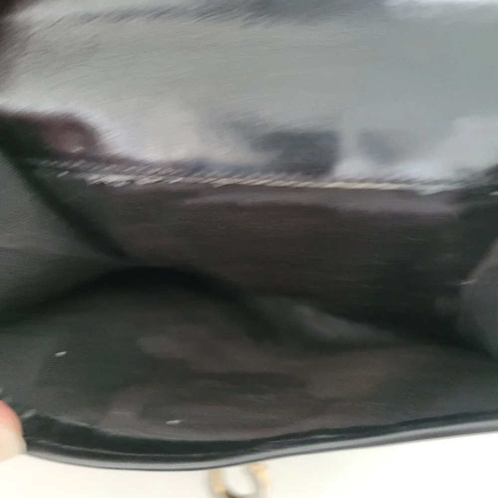 Salvatore Ferragamo Black Leather Gancini Bifold Wallet Vintage 224059 Italy